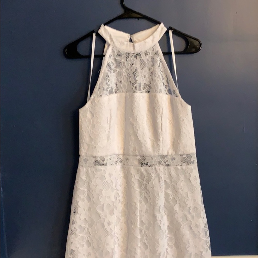 Beautiful white lace BCBG dress NWT